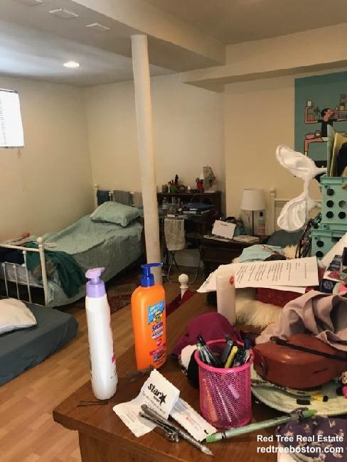 12 Dean Rd, Brookline