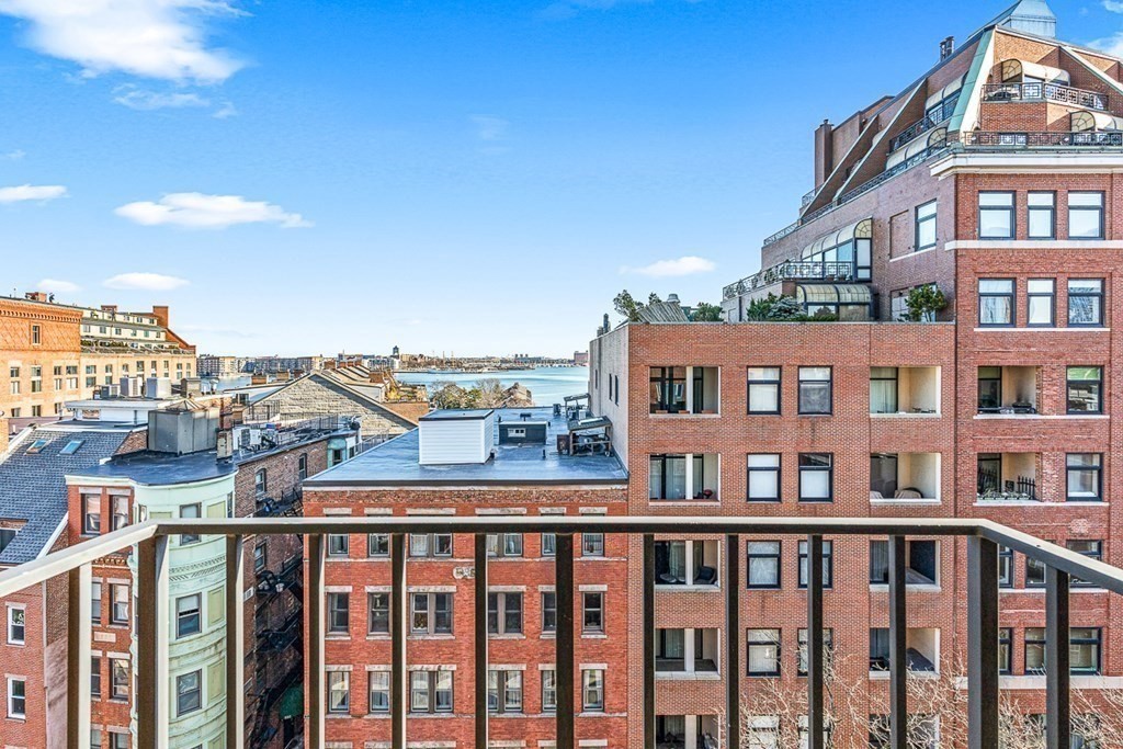 350 North St, Waterfront