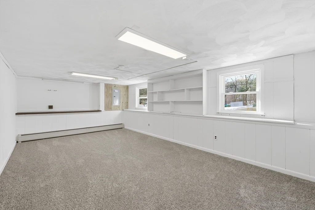 43 Little John Dr, Billerica