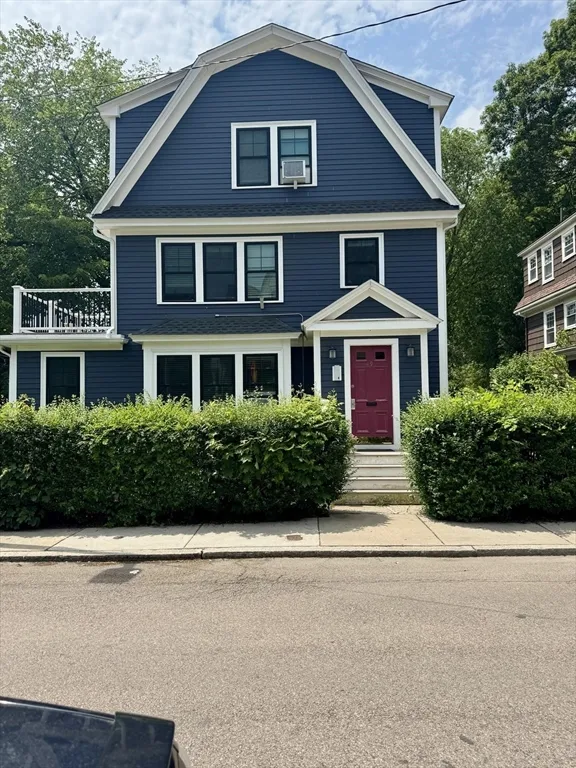 49 St John St, Jamaica Plain