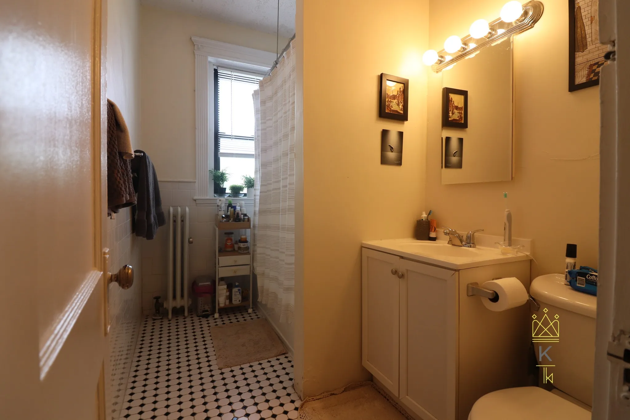 1963 Commonwealth Ave, Brighton