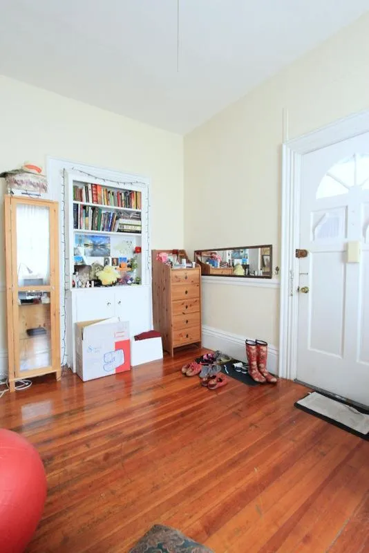 8 Forest St, Baldwin