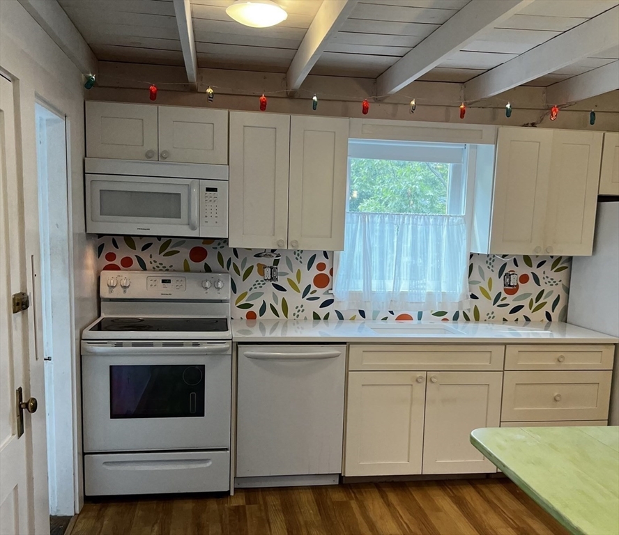 74 Mt Pleasant Av, Gloucester