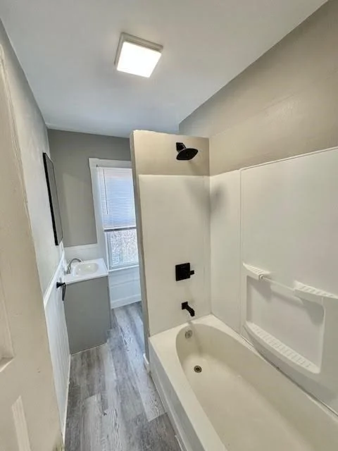 653 Brock Ave, New Bedford