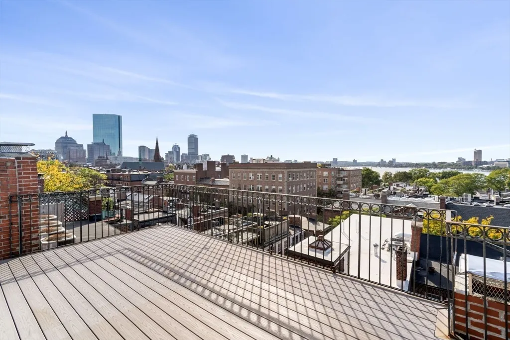 64 West Cedar St, Beacon Hill