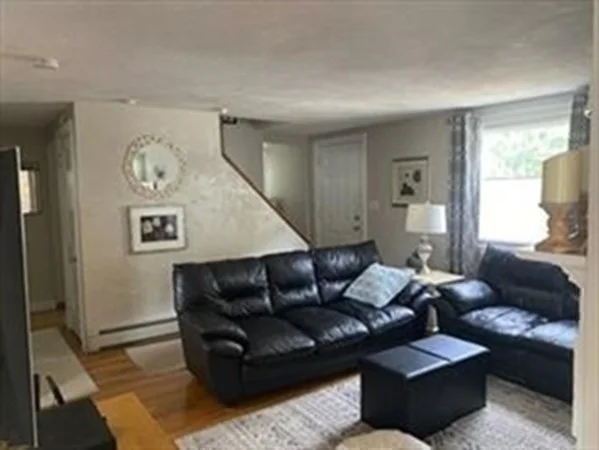272 Brook St, Nobscot