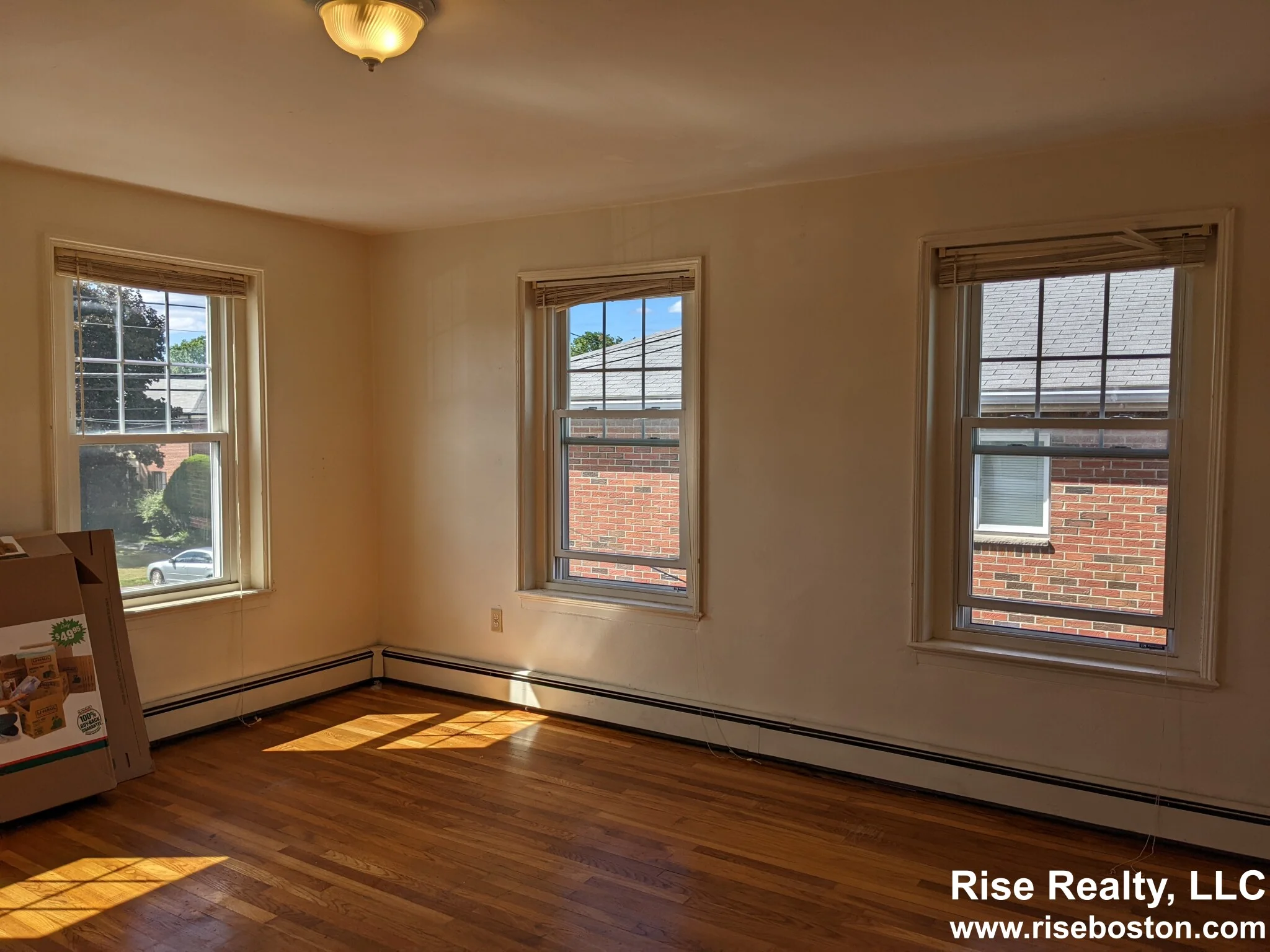 261 Lexington St, Watertown