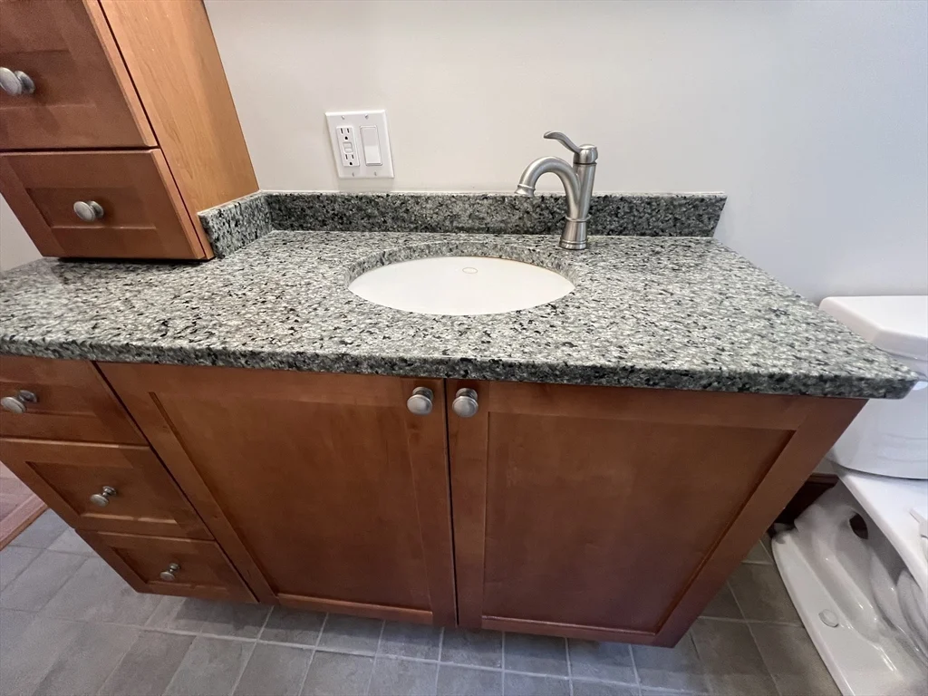 584 Humphrey St, Swampscott