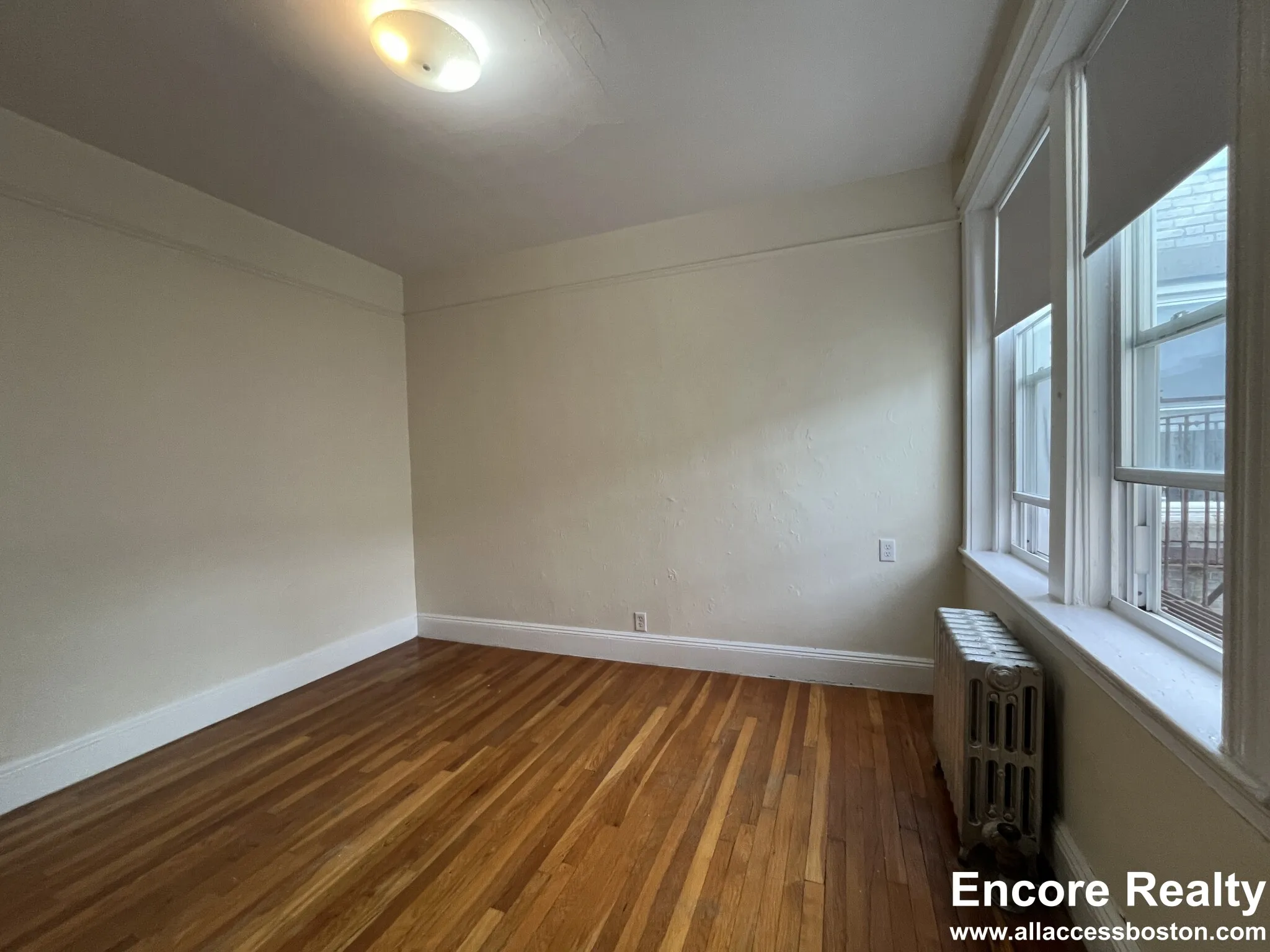 1687 Commonwealth Ave, Brighton