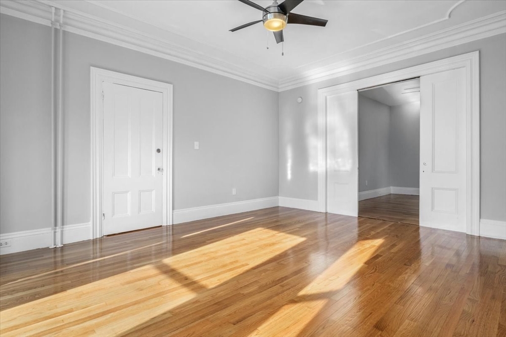 34 Neponset Ave, Hyde Park