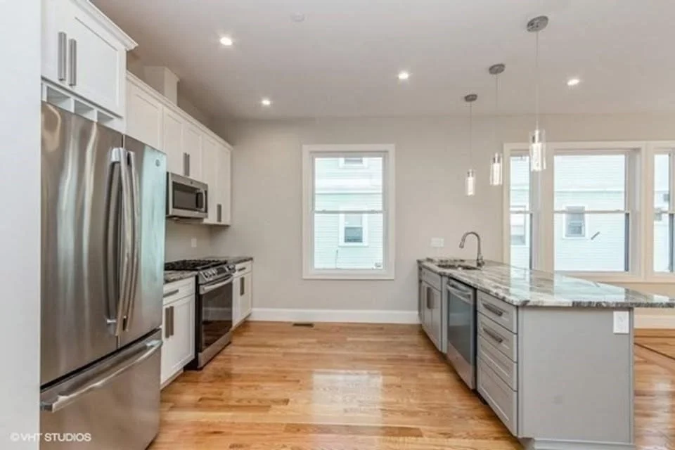 111 Hutchings St, Jamaica Plain