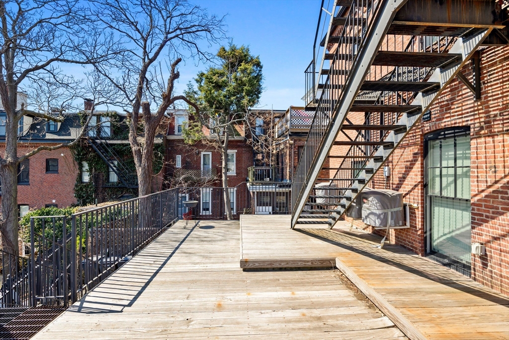 105 Broadway, Chelsea