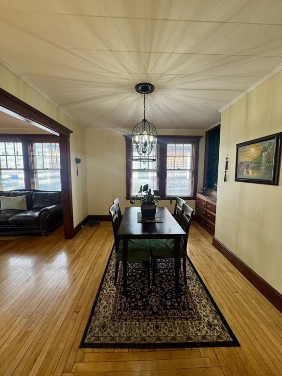 52 Hussey St, West