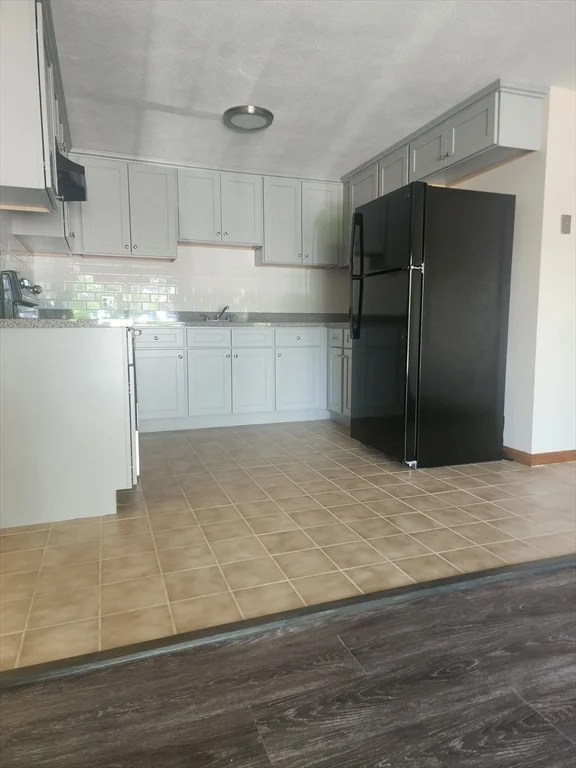 484 Western Ave, Lynn