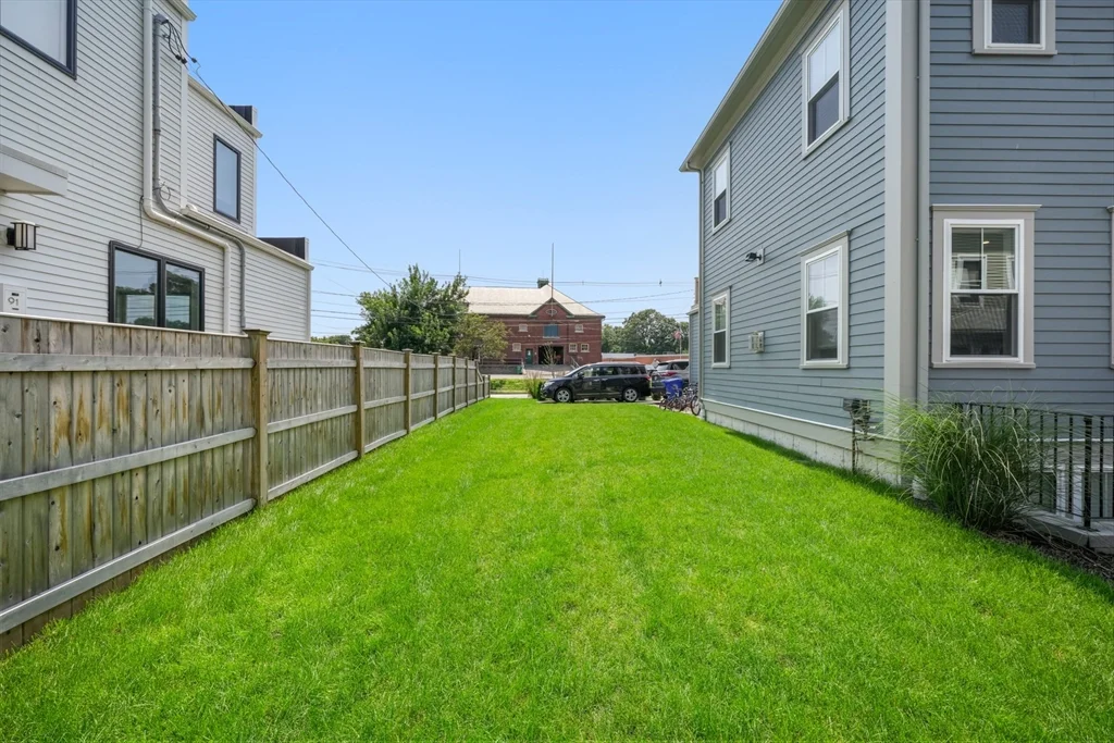 99 Crafts St, Newtonville