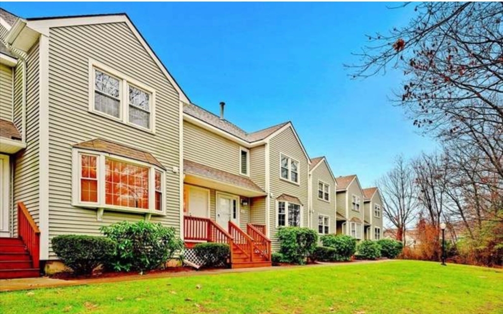 25 Patrick Rd, Tewksbury