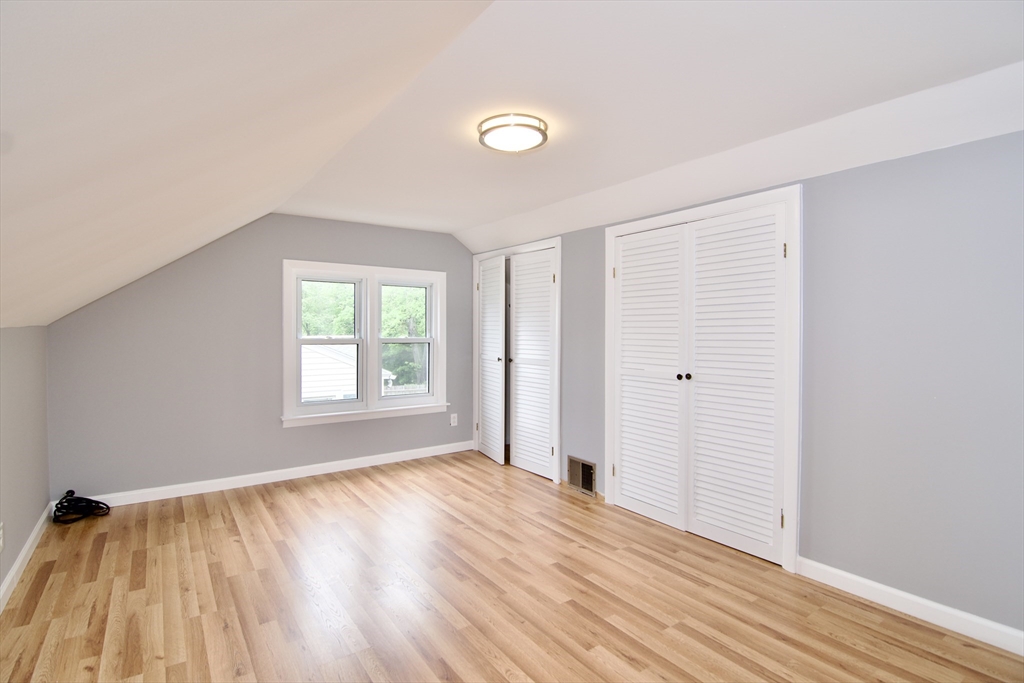 63 Grandview St, East Forest Park