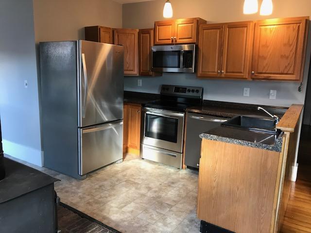 2 bed, 1.5 bath apartment for rent at 210 Derby St Unit 2L, Salem — photo 1 of 11
