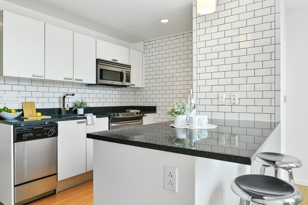 2 bed, 1.5 bath apartment for rent at 1 Earhart St Unit 721, East Cambridge — photo 11 of 25