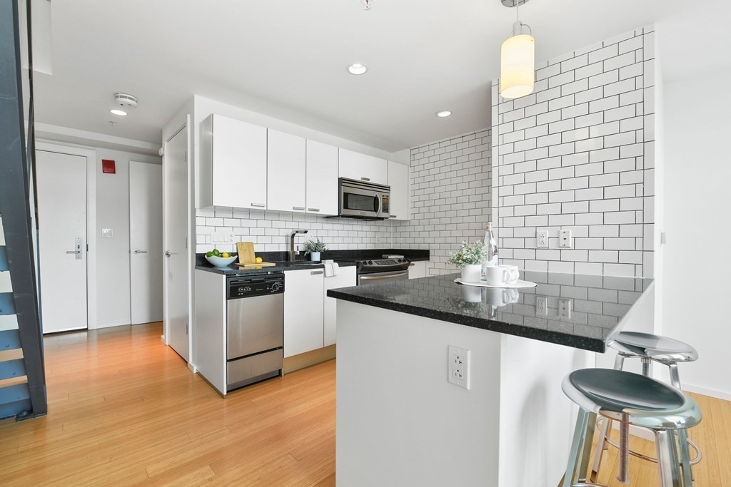 2 bed, 1.5 bath apartment for rent at 1 Earhart St Unit 721, East Cambridge — photo 12 of 25