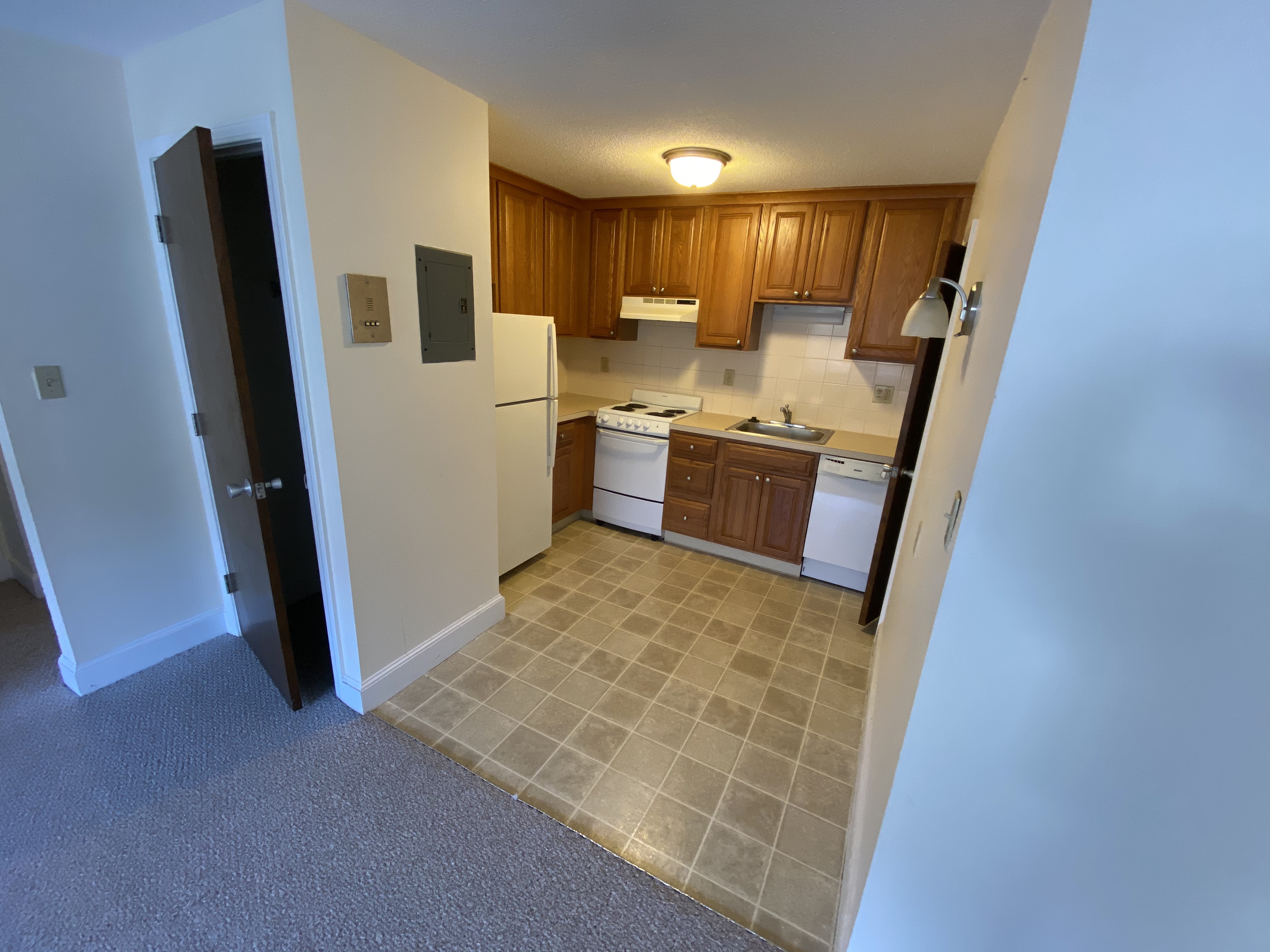 2 bed, 1 bath apartment for rent at 12 Brattle Dr Unit 11, Arlington