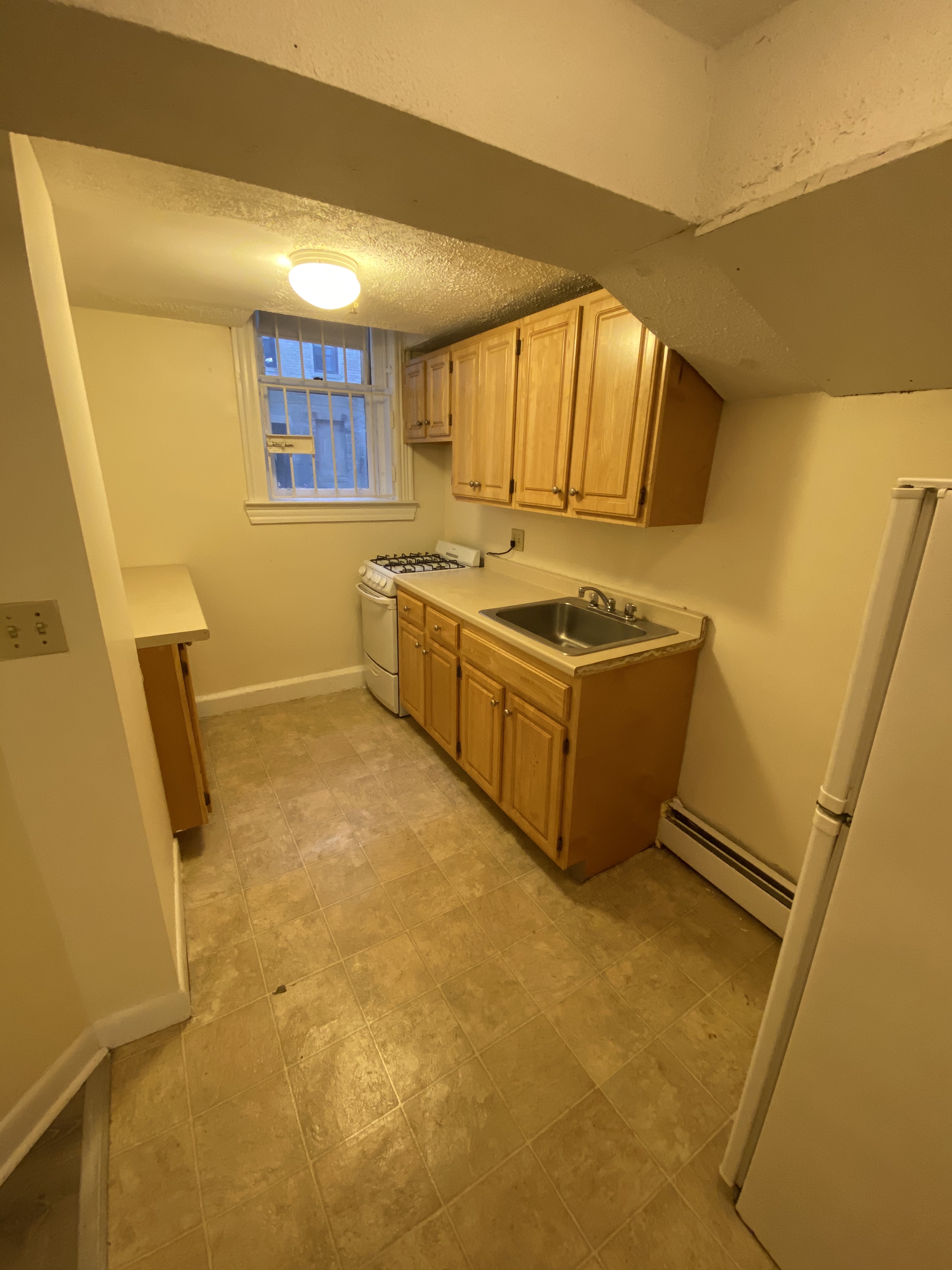 1 bed, 1 bath apartment for rent at 1156 Commonwealth Ave Unit 0B, Allston — photo 1 of 8