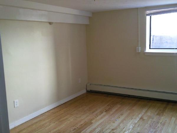 1 split bed, 1 bath apartment for rent at 3 President Ter Unit 3, Allston — photo 3 of 3
