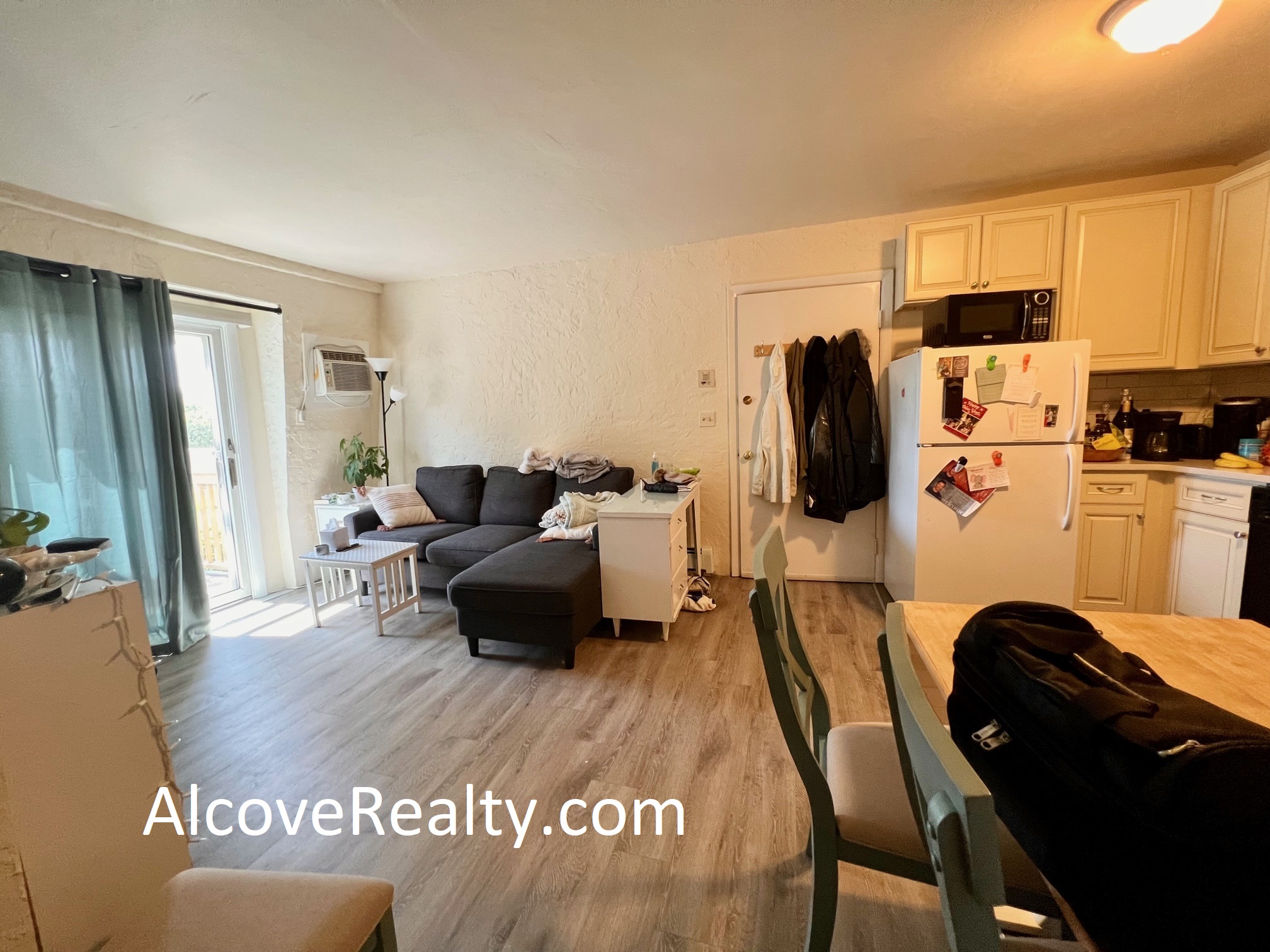 2 bed, 1 bath apartment for rent at 9 Holland St Unit 3A, Davis Square — photo 1 of 11