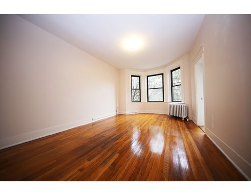1 bed, 1 bath apartment for rent at 39 Hemenway St Unit 19, Back Bay — photo 6 of 10