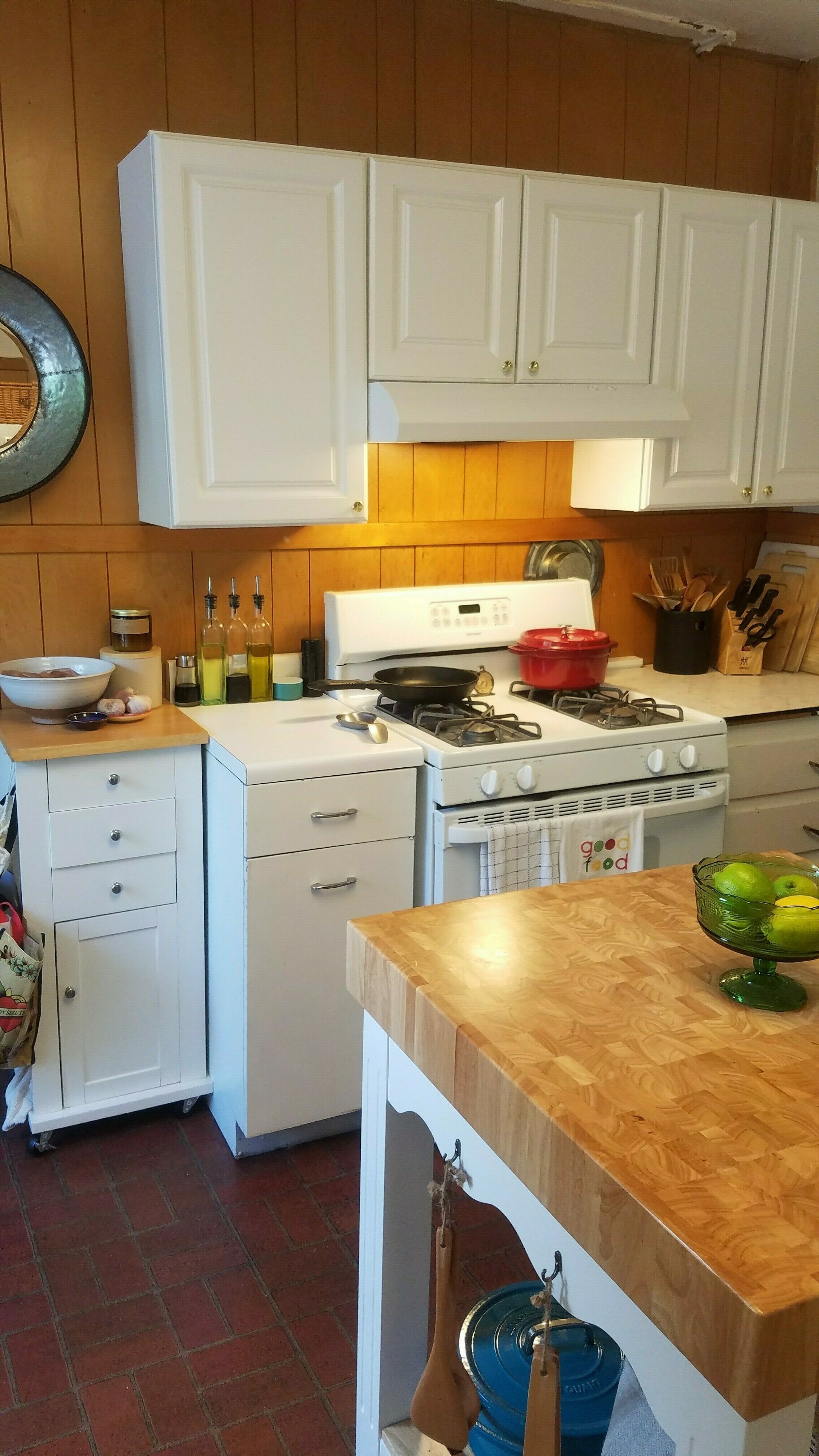 2 bed, 1 bath apartment for rent at 45 Norris St Unit 3, North Cambridge