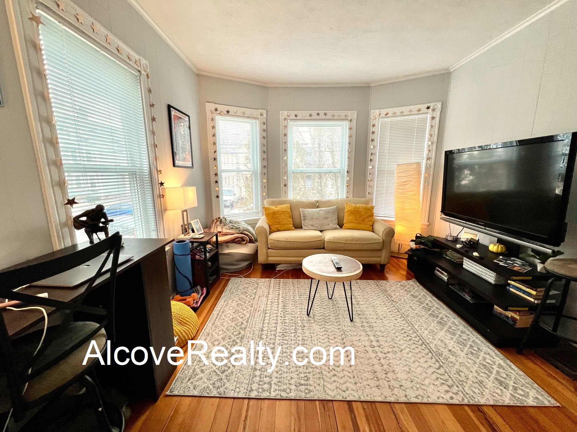 1 bed, 1 bath apartment for rent at 68 Raymond Ave Unit 1F, Teele Square — photo 1 of 10