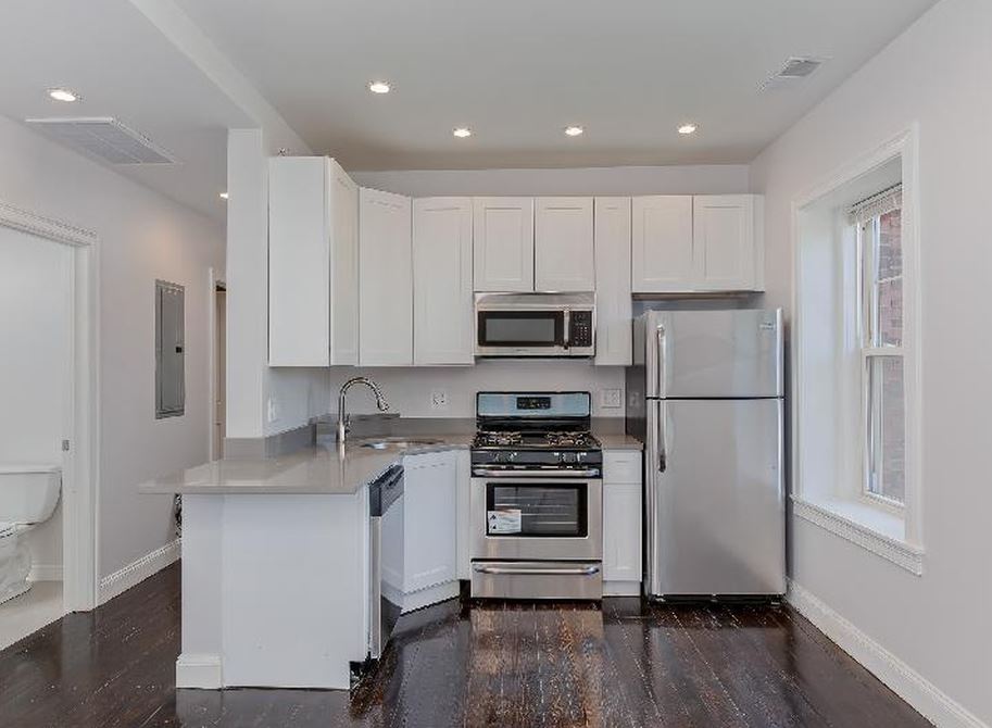 6 bed, 3 bath apartment for rent at 998 Tremont St Unit 1, Roxbury — photo 5 of 6