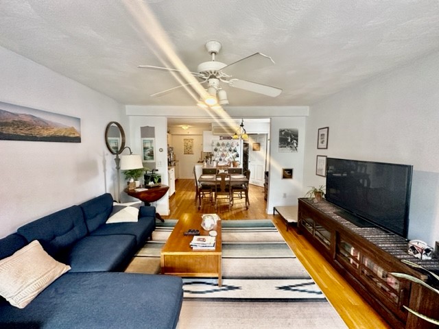 2 bed, 1 bath apartment for rent at 10 Harris St Unit 3, North End — photo 1 of 27