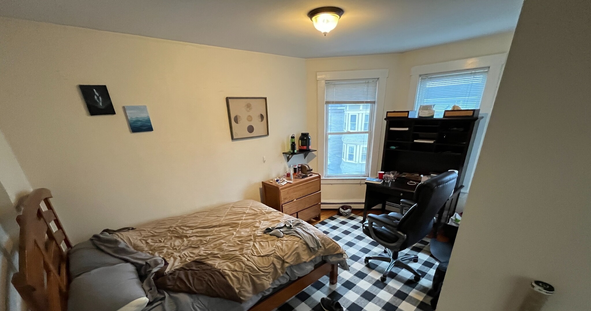 7 bed, 3 bath apartment for rent at 38 Calumet St Unit -3, Mission Hill — photo 3 of 11
