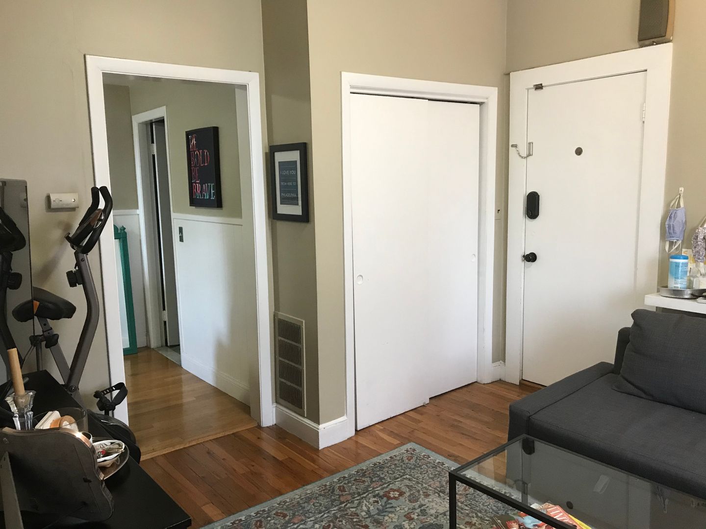 1 bed, 1 bath apartment for rent at 260 Summer St Unit 1, Spring Hill