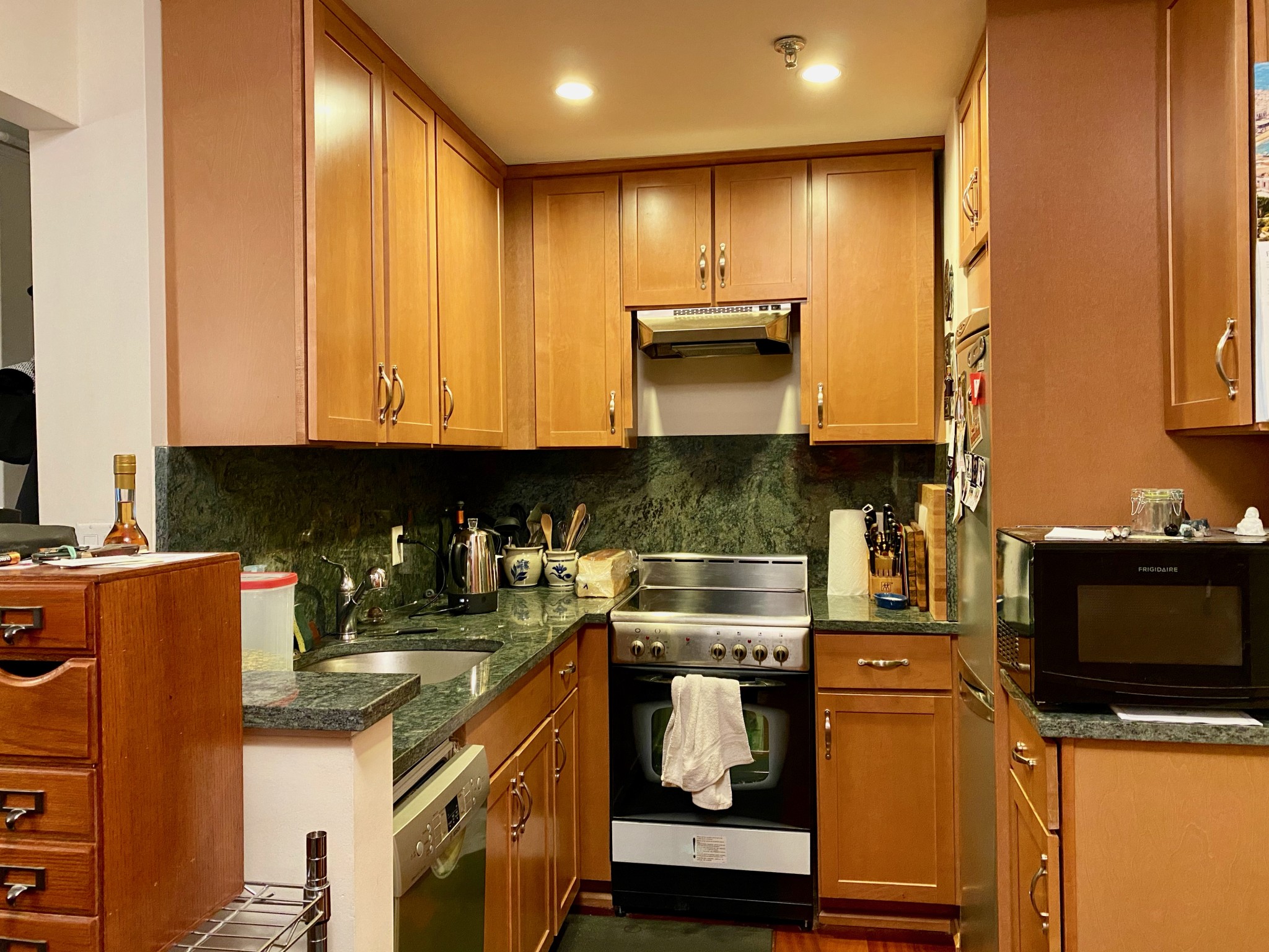 1 bed, 1 bath apartment for rent at 20 Chapel St Unit B1009, Longwood — photo 6 of 9