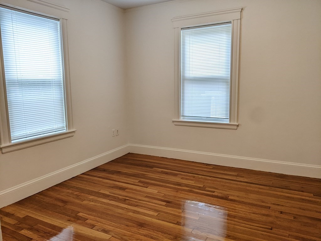 2 bed, 1 bath apartment for rent at 1 Hillview Ave Unit 1, Roslindale — photo 7 of 12