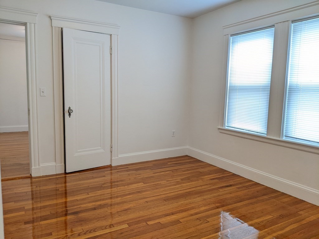 2 bed, 1 bath apartment for rent at 1 Hillview Ave Unit 1, Roslindale — photo 8 of 12