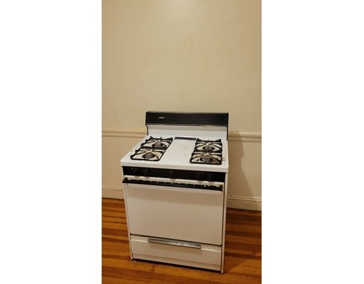 1 bed, 1 bath apartment for rent at 332 Salem St Unit 3, Malden — photo 12 of 20