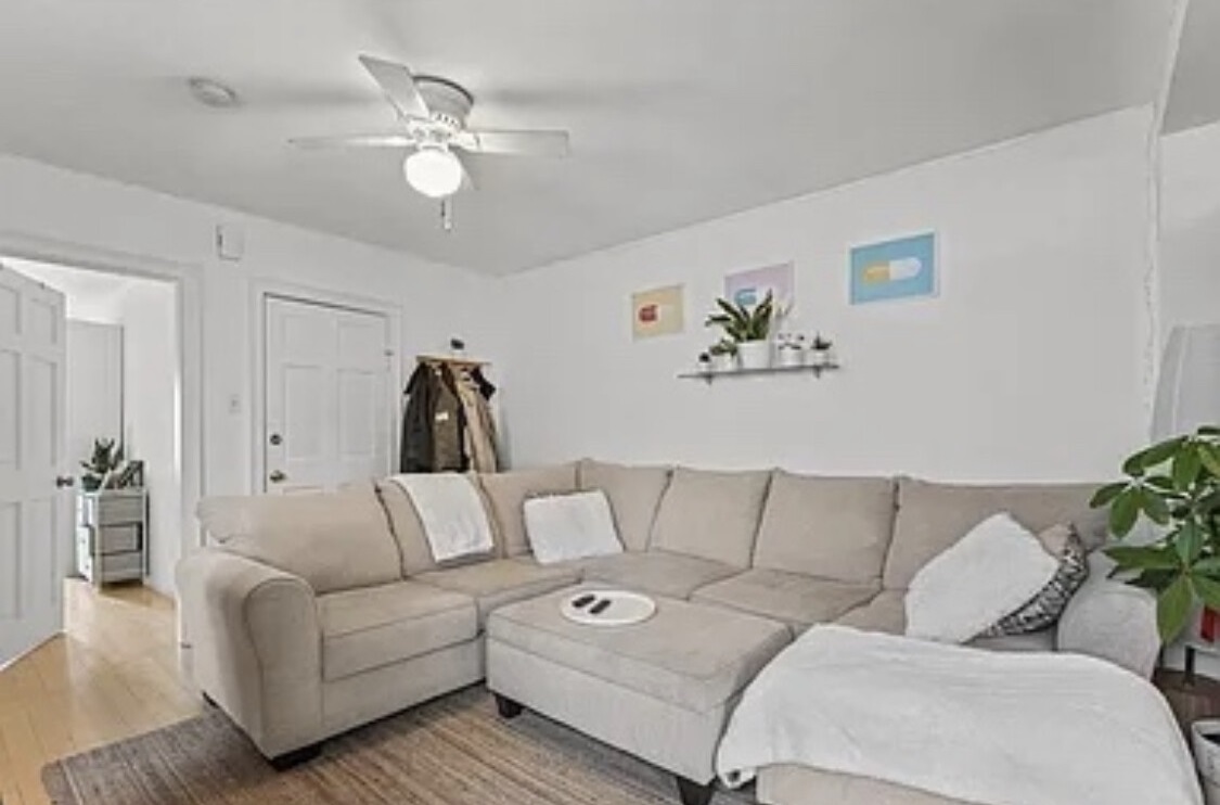 2 bed, 1 bath apartment for rent at 148 West 3rd St Unit 2, Boston