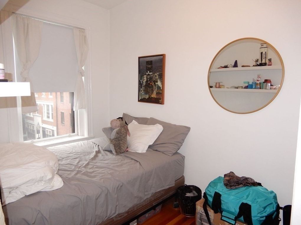 2 bed, 1 bath apartment for rent at 86 West Cedar St Unit 7, Beacon Hill — photo 5 of 11