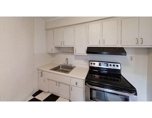1 bed, 1 bath apartment for rent at 100 Lanark Rd Unit 8, Brighton — photo 20 of 21