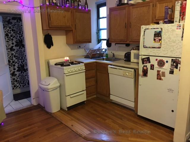 2 bed, 1 bath apartment for rent at 1318 Commonwealth Ave Unit 16, Allston — photo 8 of 8
