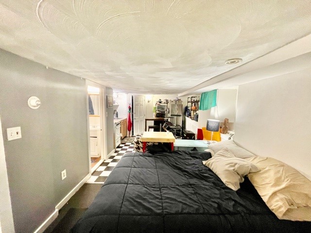 Studio bed, 1 bath apartment for rent at 10 Cooper St Unit B, North End — photo 1 of 8