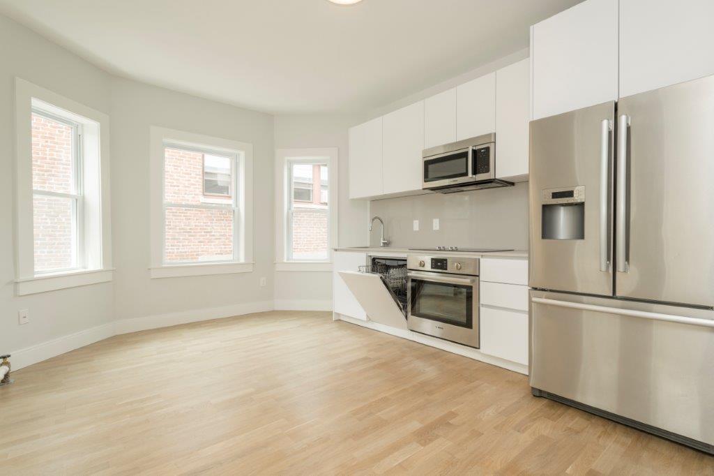 3 bed, 1 bath apartment for rent at 16 Kirkwood Unit 9, Brighton — photo 6 of 7
