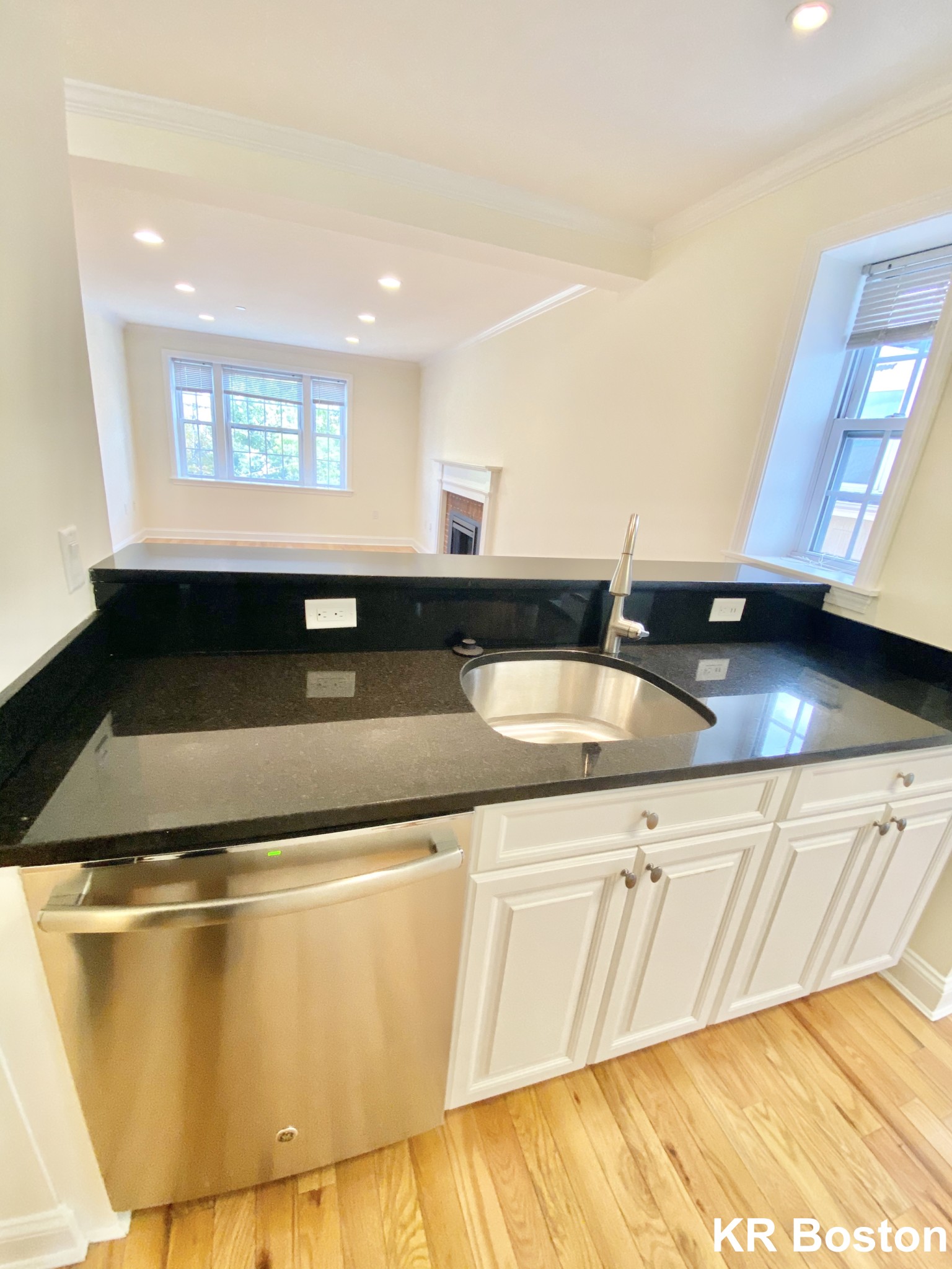 3 bed, 1.5 bath apartment for rent at 72 Walker St Unit 1, Harvard Square — photo 7 of 7