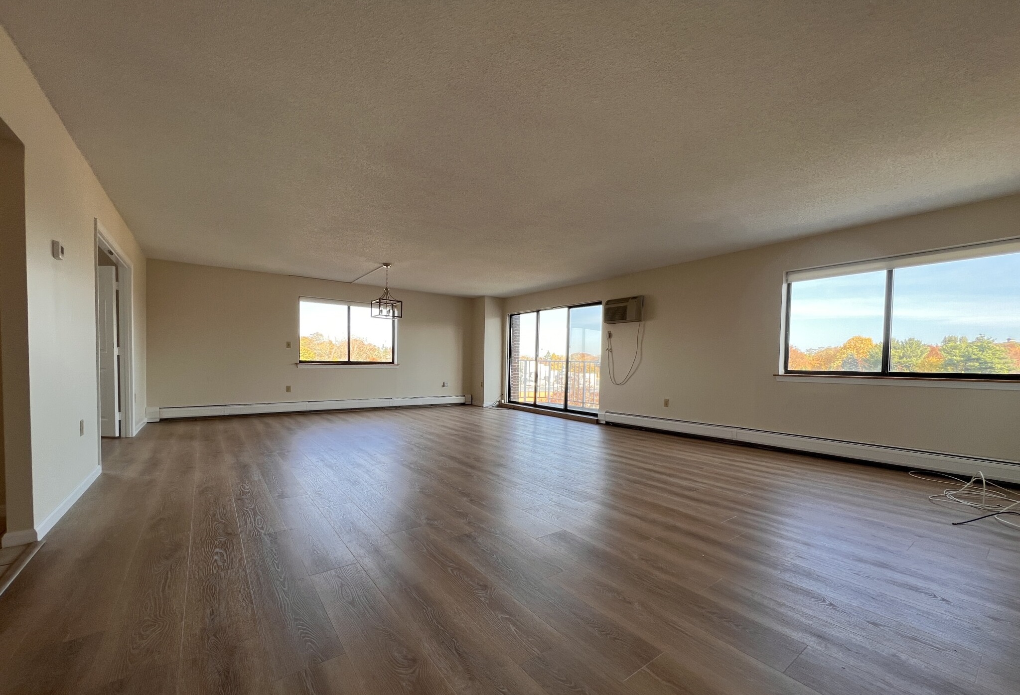 2 bed, 2 bath apartment for rent at 131 Coolidge Ave Unit 528T, Watertown — photo 4 of 19