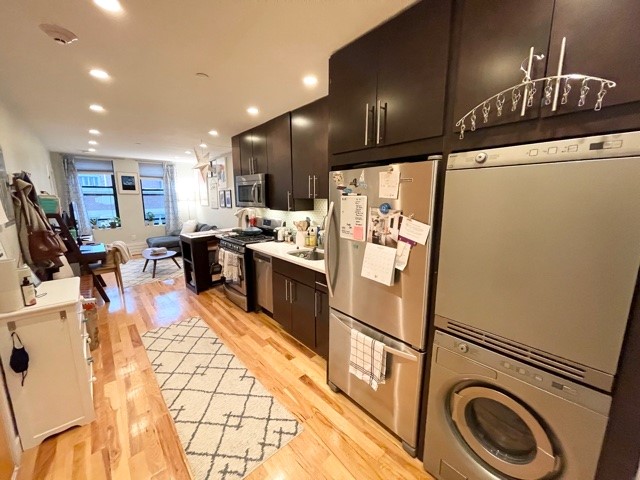 2 bed, 1 bath apartment for rent at 419 Hanover St Unit 6, North End — photo 1 of 12