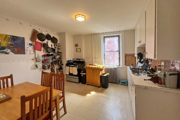 3 bed, 1 bath apartment for rent at 40 Cedar St Unit 2, Spring Hill — photo 1 of 8