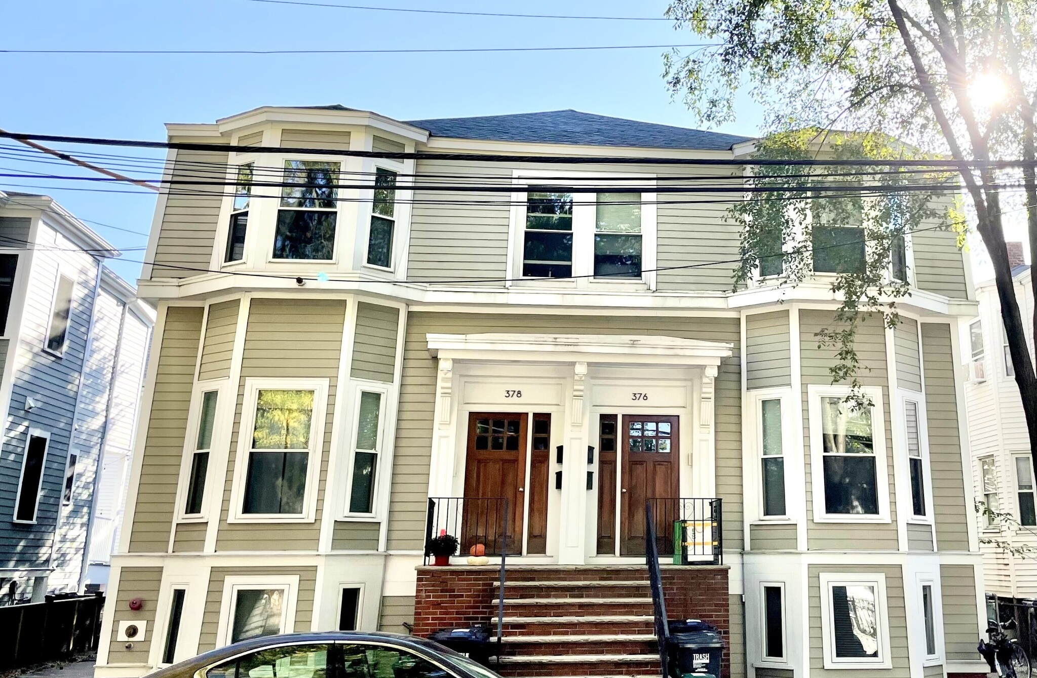 3 bed, 1 bath apartment for rent at 378 Windsor St Unit 2, Wellington-Harrington